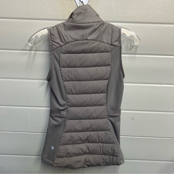 NWT Lululemon Down For It All Vest insulated puffer goose - Dark Chrome - Picture 7 of 14